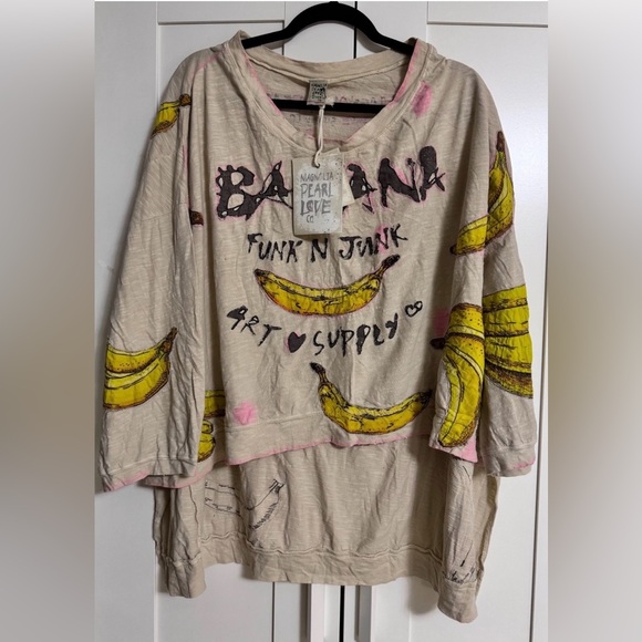 Magnolia Pearl Banana Funk N Junk Hi Lo T Top-2525 Nala